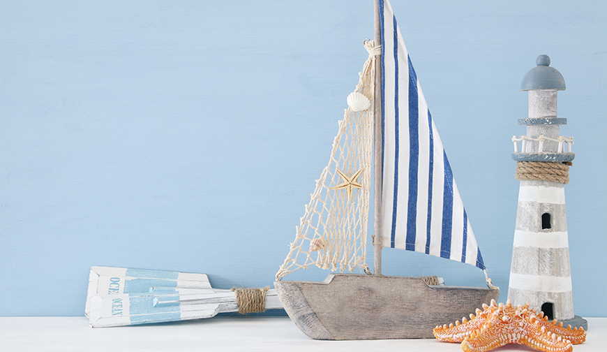 CRÉATION D'UN BATEAU EN BOIS