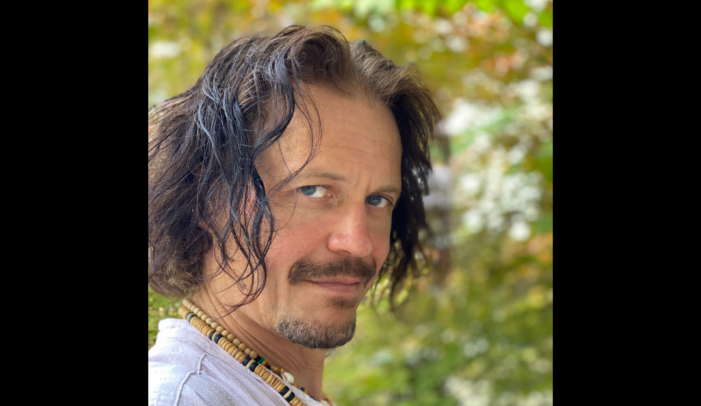 SOIRÉE DE CONTE AVEC MARTIN NICOLAS HANDFIELD